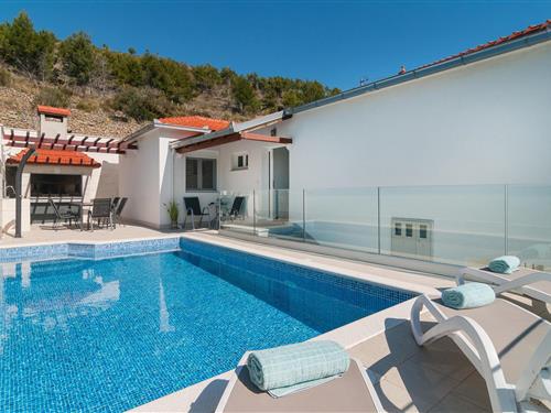 Feriehus - 8 personer -  - Hrvatskih velikana - Split-Zrnovnica - 21251 - Zrnovnica