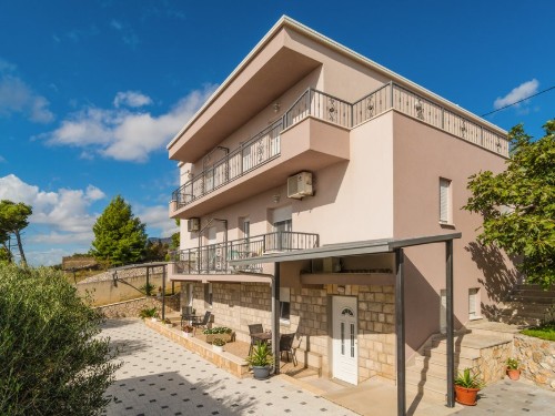 Holiday apartment - 2 persons -  - Put Kruga - Omis-Mali Rat - 21315 - Mali Rat