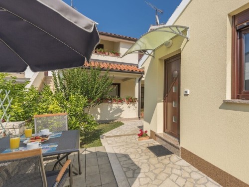 Ferienhaus - 2 Personen -  - 52440 - Porec