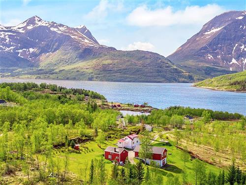  - 8 persons -  - Sørfinnsetveien - Salten - 8140 - Inndyr