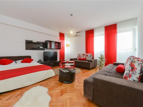 Holiday Home/Apartment - 5 persons -  - ZELENI TRG - 23000 - Zadar