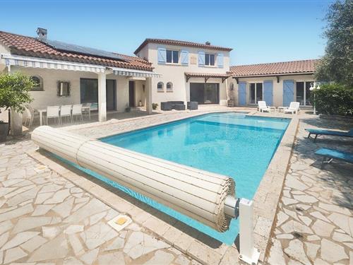 Holiday home - 8 persons -  - Avenue de la Gare - 34480 - Laurens