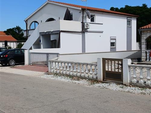 Ferielejlighed - 6 personer -  - Put lucice - 23234 - Vir