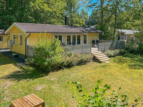 Sommerhus - 5 personer -  - Skogshyddevägen - Ivö/Fjälkinge/Kristianstad - 290 34 - Fjälkinge
