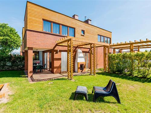 Holiday Home/Apartment - 8 persons -  - ul. Lesna - 76-034 - Sarbinowo