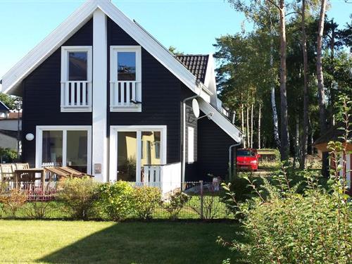 Sommerhus - 4 personer -  - 18551 - Glowe