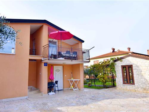 Holiday Home/Apartment - 6 persons -  - 52470 - Umag