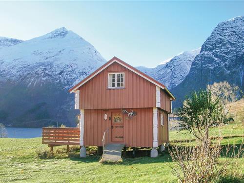 Sommerhus - 4 personer -  - Øverås - Eresfjord/Øverås - 6470 - Eresfjord