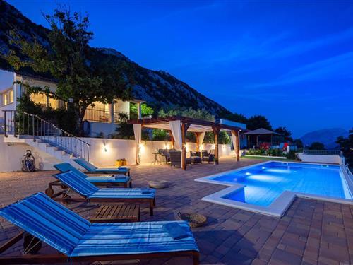 Sommerhus - 4 personer -  - Put Starog sela - Omis-Gata - 21253 - Zvecanje/Gata