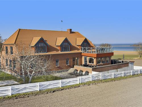 Emne nr.: 562-657931