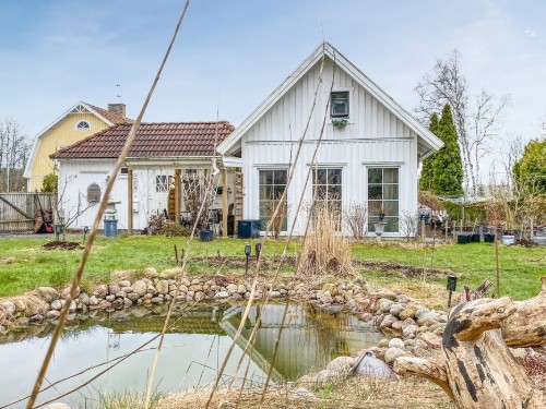 Holiday home - 4 persons -  - Axel Bergengrens gata - 511 63 - Skene