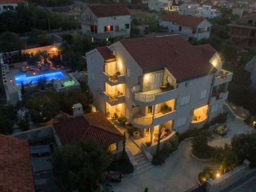 Holiday home - 22 persons -  - 22243 - Dragišina