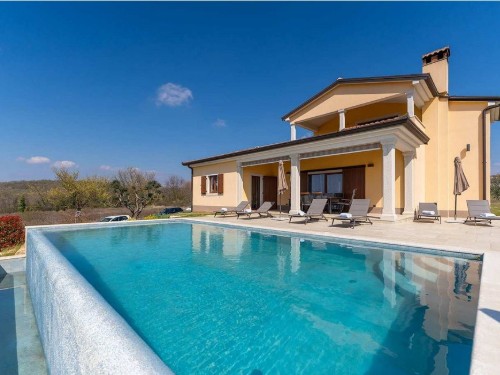 Holiday home - 6 persons -  - Kadore - 52463 - Visnjan