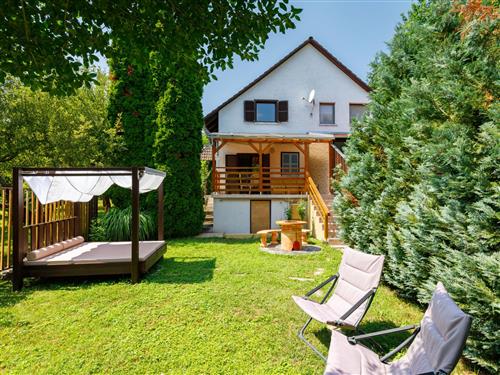 Holiday Home/Apartment - 5 persons -  - Balatonkenese - 8174