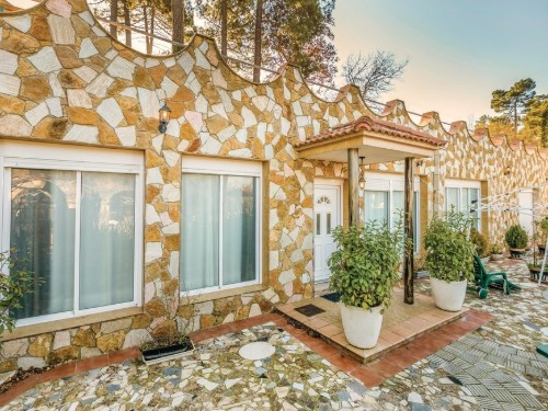 Feriehus - 5 personer -  - Avenida Paradis - Lloret De Mar - 17411 - Puig Ventos