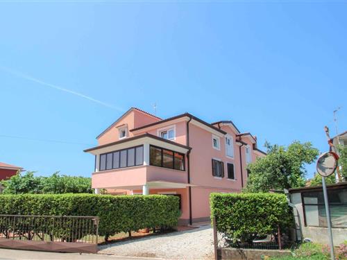 Holiday Home/Apartment - 3 persons -  - 52475 - Umag