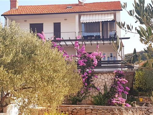 Holiday Home/Apartment - 6 persons -  - Kralja Zvonimira - 21460 - Stari Grad