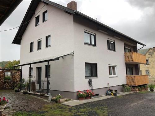 Ferienhaus - 8 Personen -  - Cyriakusweg - 97762 - Hammelburg