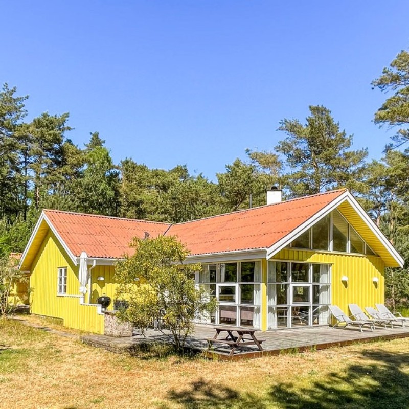 Sommerhus - 9 personer -  - Loftsgårdsskoven - Strandmarken - 3720 - Åkirkeby