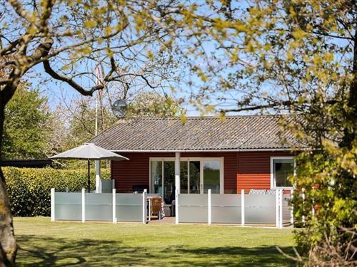 Sommerhus - 6 personer -  - Fosforitvej - Arnager - 3700 - Rønne