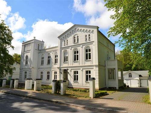 Sommerhus - 4 personer -  - Direkt am Schlosspark, neu eingerichtet - 18581 - Putbus