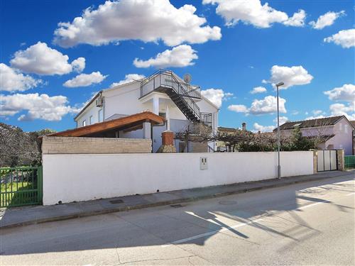 Ferielejlighed - 7 personer -  - Munida - 52203 - Medulin