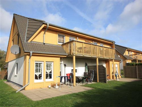 Ferienwohnung - 5 Personen -  - TV, EBK, WM, unverbaute, ruhige, sonnige Lage ANSEHEN! - 17459 - Koserow