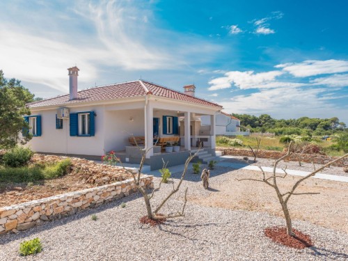 Holiday home - 5 persons -  - 23287 - Dugi Otok/Veli Rat