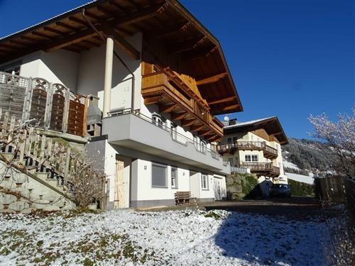 Holiday Home/Apartment - 6 persons -  - Ahfelden - 6290 - Hippach