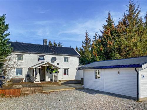 Sommerhus - 8 personer -  - Buaveien - Titran/Frøya - 7266 - Kverva