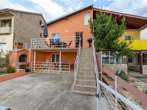 Holiday Home/Apartment - 6 persons -  - Ulica I - Zadar - Gornji Karin - 23452 - Karin Gornji