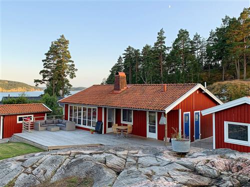 Holiday Home/Apartment - 8 persons -  - Barkedalsvägen - 45491 - Brastad