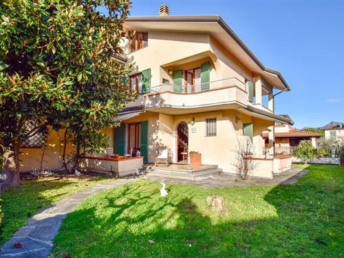 Feriehus - 8 personer -  - Via Marracci - 55041 - Lido Di Camaiore