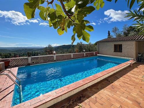 Holiday home - 6 persons -  - Ch. d basses com. longues - 83400 - Seillans