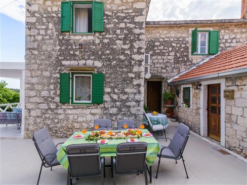 Holiday home - 6 persons -  - Sv. Mavra 12, Žedno - 21220 - Trogir