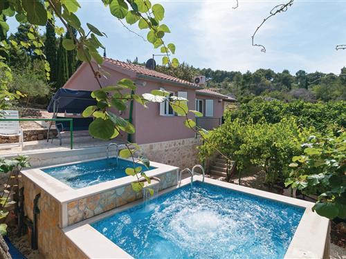 Holiday home - 8 persons -  - Put Varosa - Brac-Supetar - 21400 - Supetar