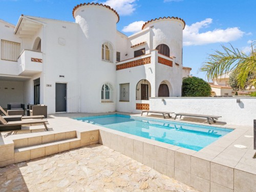 Feriehus - 6 personer -  - 17708 - Empuriabrava