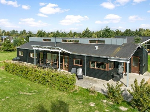 Sommerhus - 10 personer -  - Blommestien - Marielyst - 4872 - Idestrup