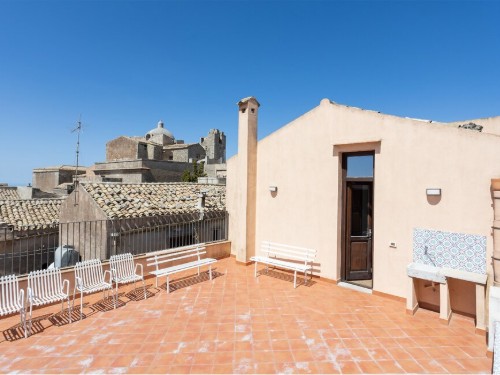 Holiday home - 5 persons -  - Via Albertina Degli Abbati - Erice - 91016 - Erice Vetta