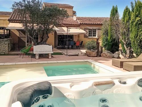 Holiday home - 6 persons -  - Avenue Jean Moulin - Entraigues-Sur-La-Sorgue - 84320 - Entraigues-Sur-La-Sorg