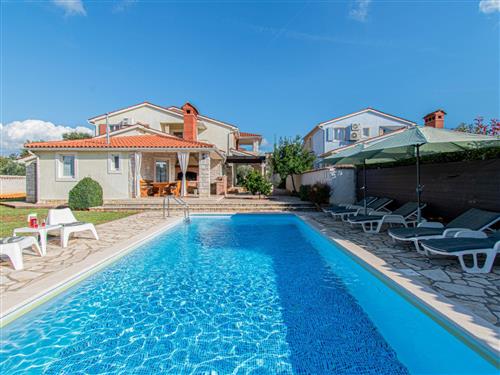 Holiday home - 8 persons -  - Barbariga - 52215