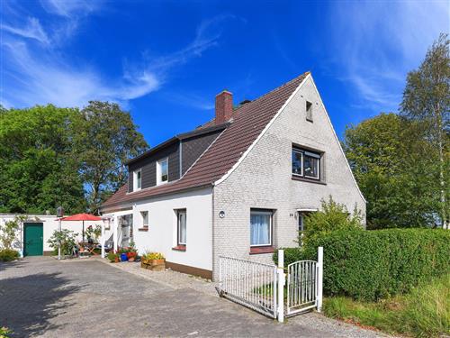 Holiday Home/Apartment - 3 persons -  - Bensersieler Straße - 26427 - Bensersiel