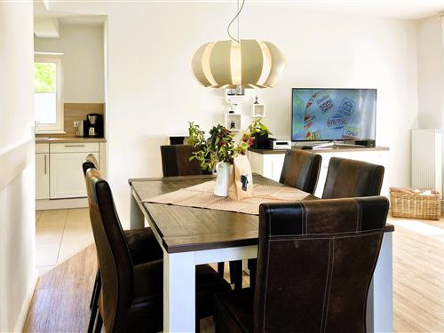 Ferienhaus - 6 Personen -  - Rebbelstieg - 25938 - Wyk