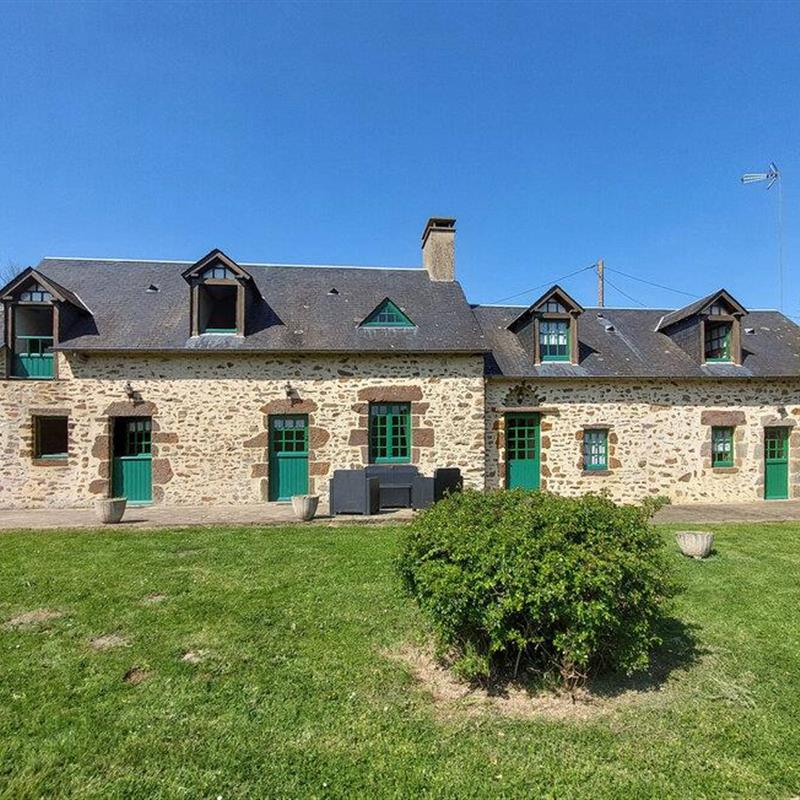 Sommerhus - 10 personer -  - Les Apprets N. - Mont Saint Jean - 72140 - Mont-Saint-Jean