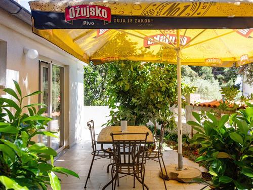 Holiday Home/Apartment - 4 persons -  - Pakoštane - 23211 - Pakoštane