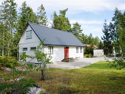 Holiday Home/Apartment - 4 persons -  - Gothem Majvägen - 62430 - Slite