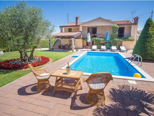 Holiday home - 4 persons -  - Sv. Martina - Porec-Tar-Vabriga - 52465 - Tar-Vabriga