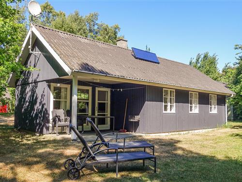 Sommerhus - 6 personer -  - Markusvejen - Østre Sømark - 3720 - Åkirkeby