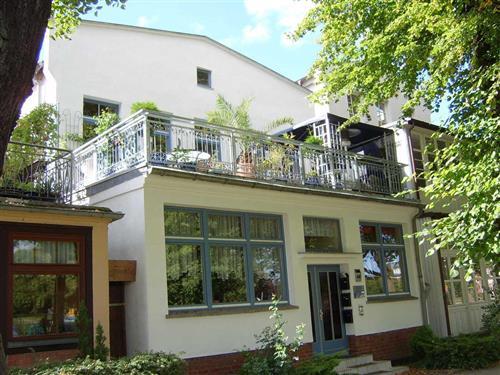 Holiday Home/Apartment - 3 persons -  - Am Strom - 18119 - Rostock / Warnemünde