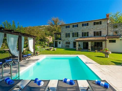 Sommerhus - 8 personer -  - Postaje - 52420 - Buzet